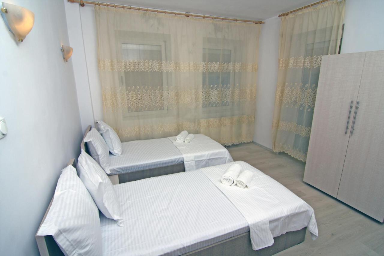 Nirvana Accommodation Бухарест Экстерьер фото