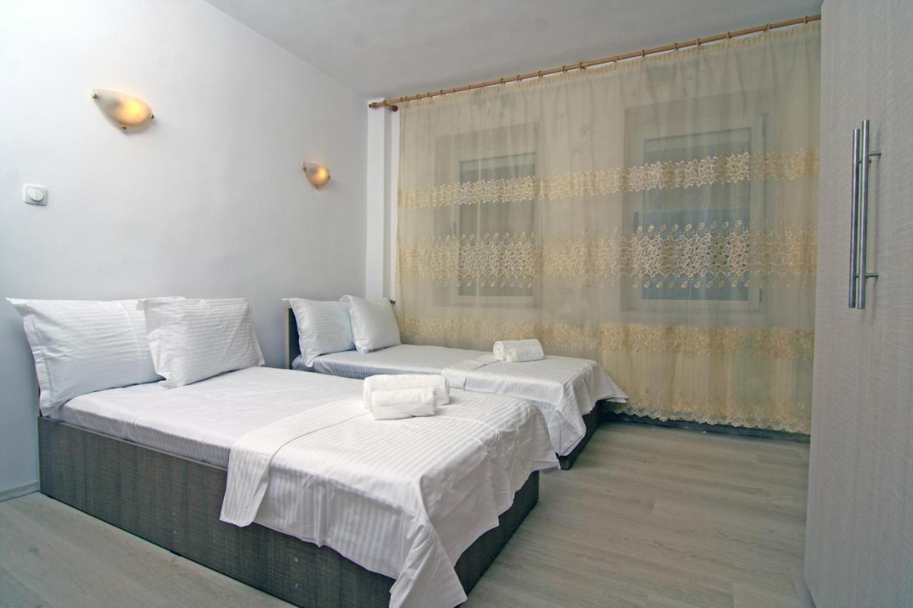 Nirvana Accommodation Бухарест Экстерьер фото
